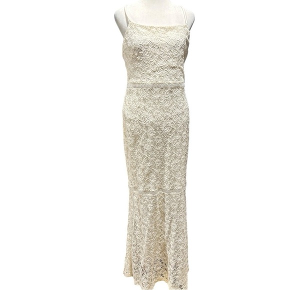 Lauren Ralph Lauren Ivory Floral Lace over Satiny Under Dress Cutout Trim Size 8 - Picture 2 of 10